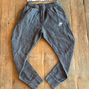 Nike Relaxed Fit Jogger Pant Size S